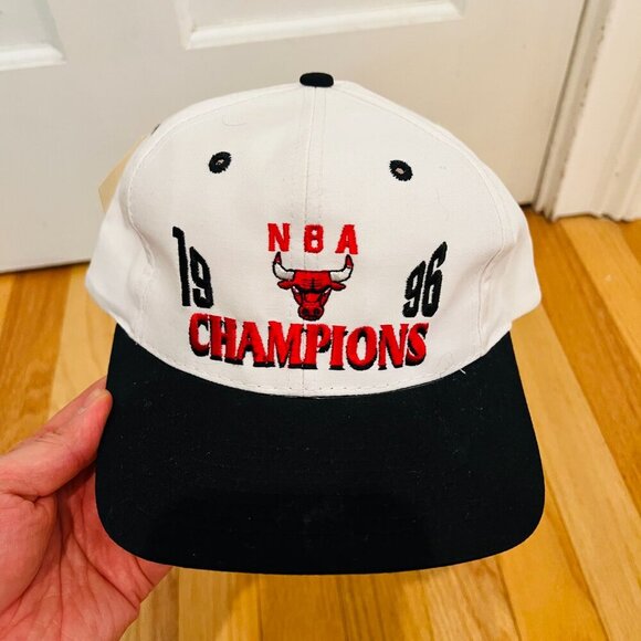 NWT Vintage 1996 NBA Champions Chicago Bulls Hat Cap Snapback - Picture 3 of 16